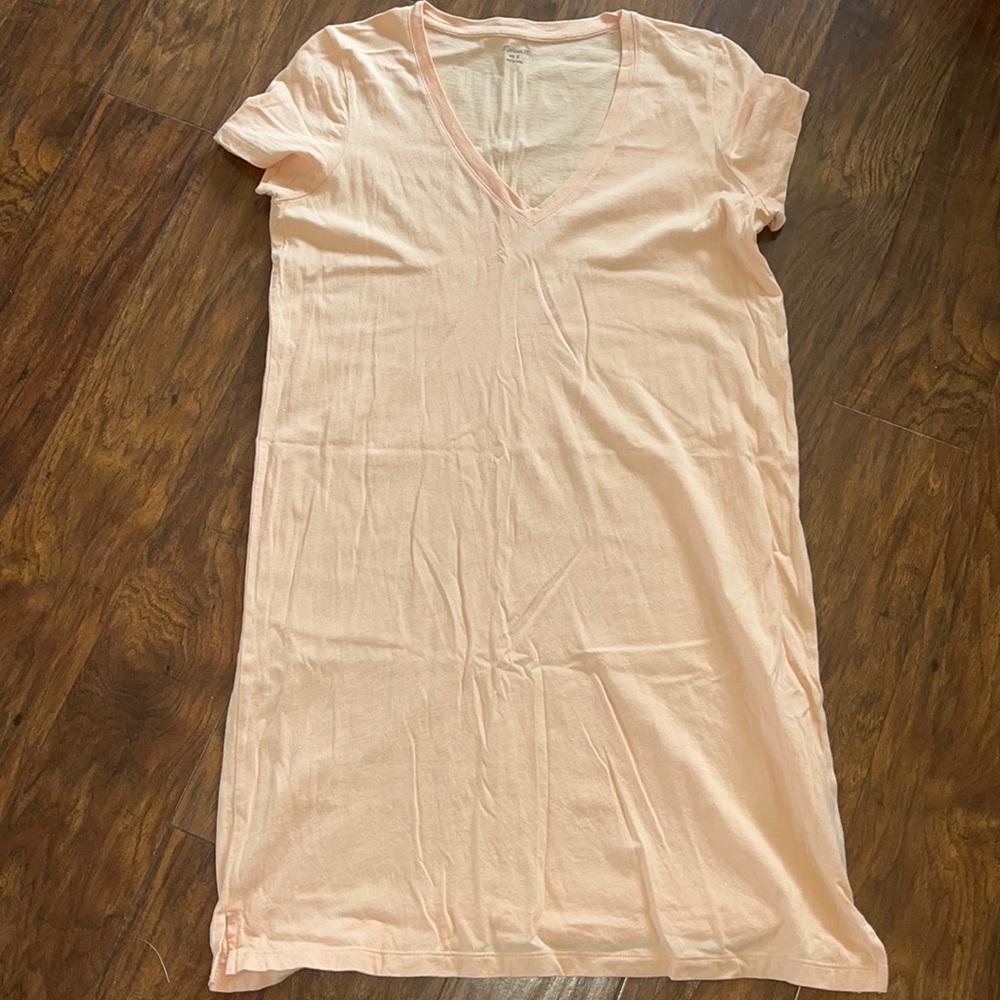 Madewell size small T-shirt dress! Size small! Pretty peachy color!